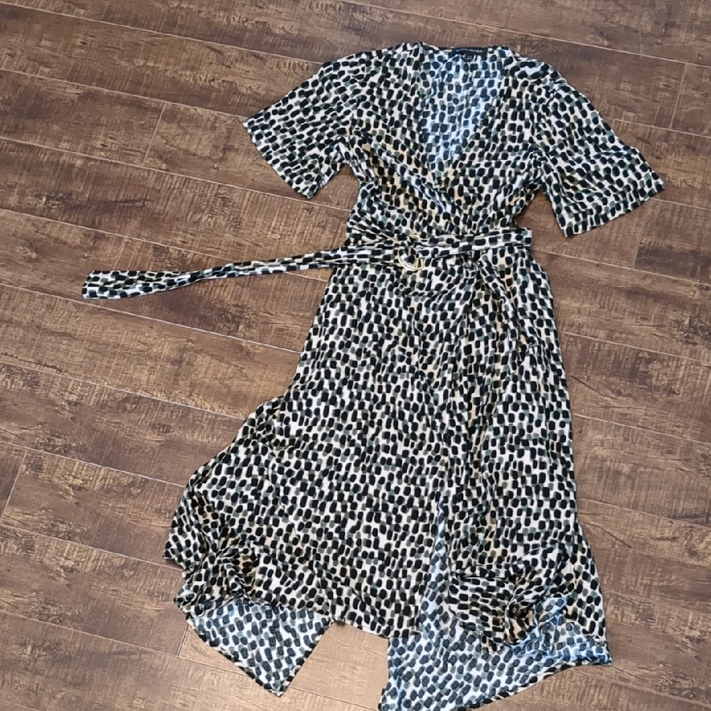 Petite V neck wrap handkerchief hem midi dress